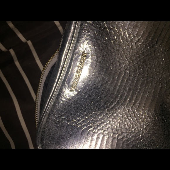 Purse - Picture 2 of 2